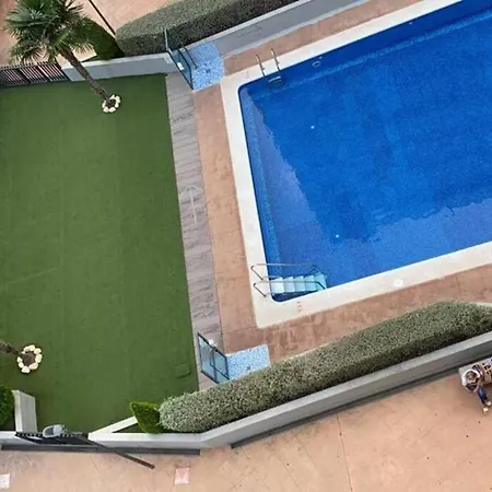 Daire Amplio Y Confortable Apartamento En El Grao De Gandía